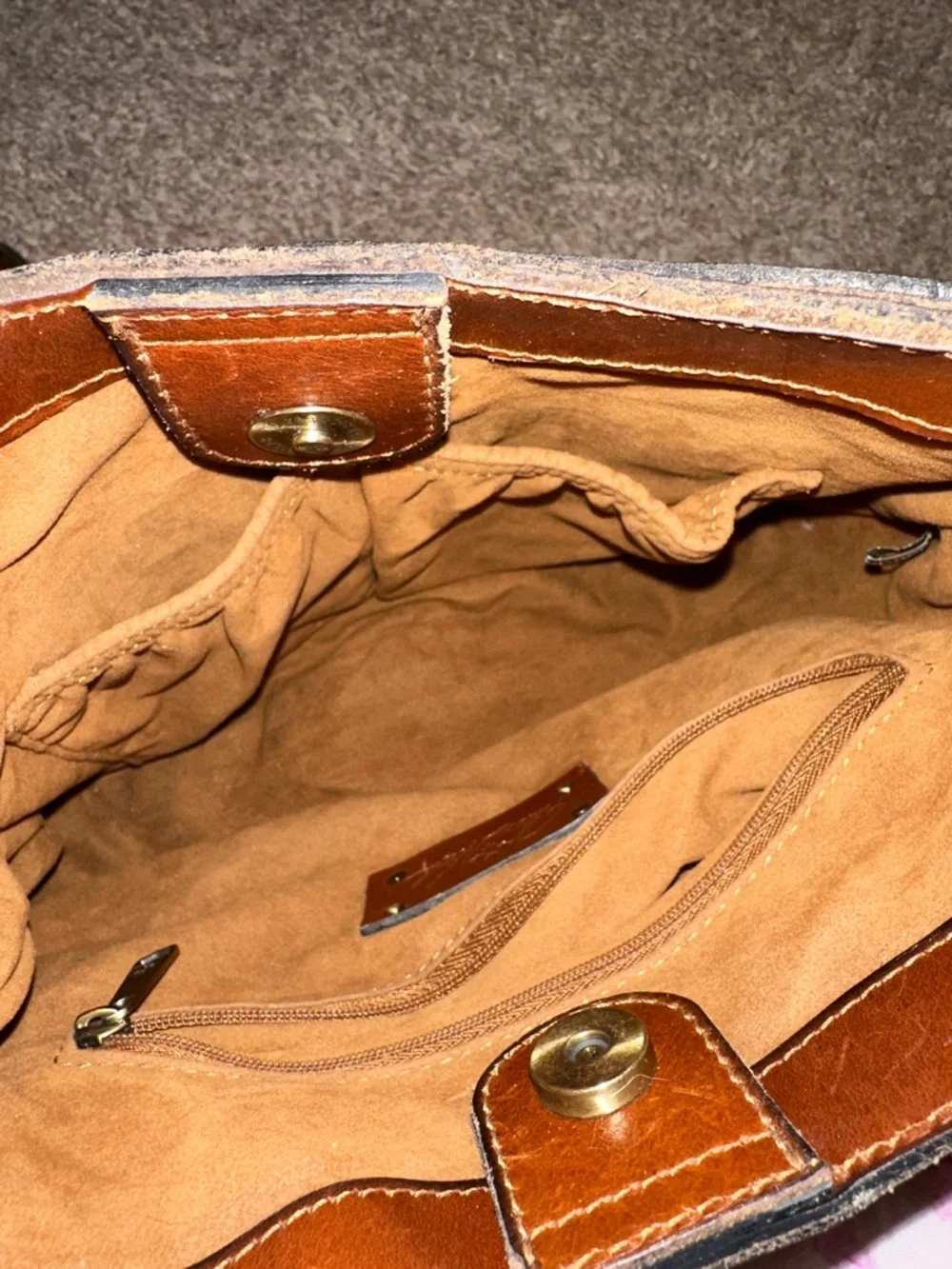 Patricia Nash Caletta Hobo Crossbody Bag - Cognac Leather